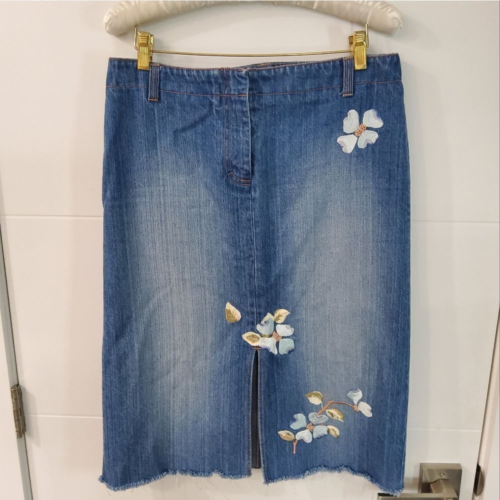 Kenneth Cole Embroidered Denim Blue Skirt Size 6
